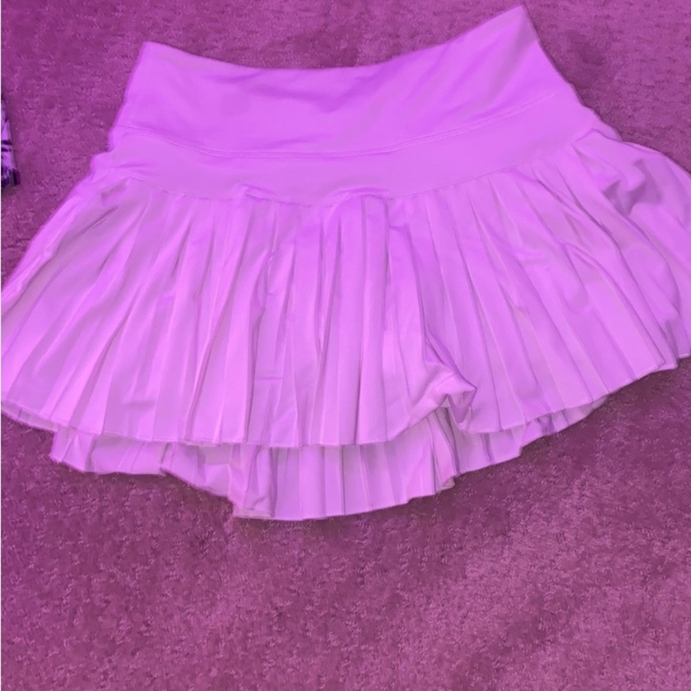 White goldhinge skirt